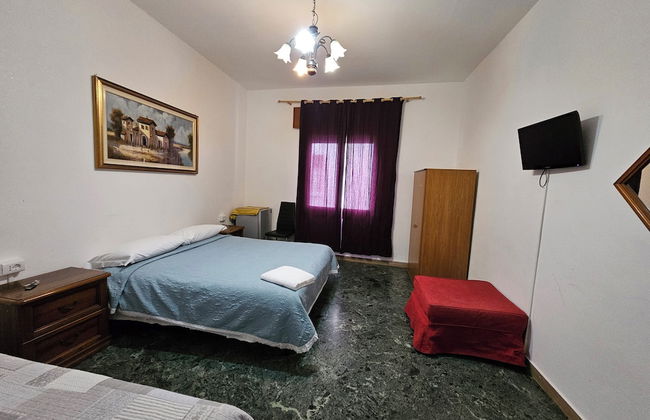 Caponi Bros - Photo 26