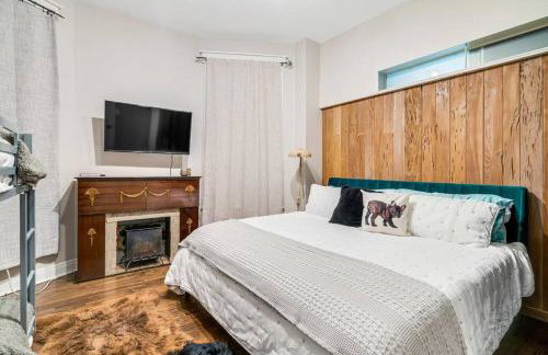 The Village Inn by Dakota Gal Digs - Foto 39