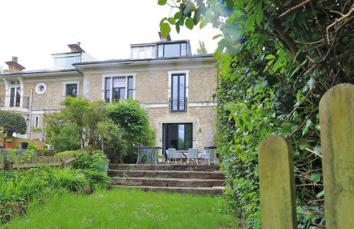 Perfect Retreat in Luxury & Historical Manor House - Photo 59