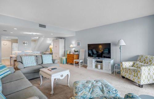 Beachy Vibes - 2BR w lake views & screened sunroom - Foto 29