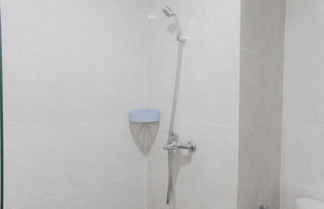 Comfort Minimalist Studio at Parkland Avenue Apartment - Photo 12