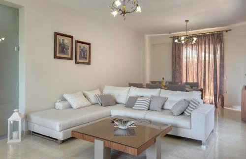 Kyparisses Villa with Private Pool - Foto 8