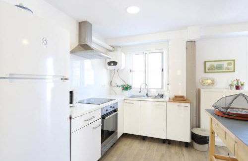 2 apartamentos en una excelente villa de playa compartiendo Piscina y Jardín - Foto 28