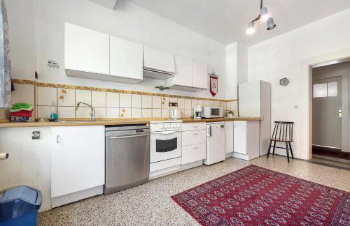 Grosszügiges Ferienhaus mit Wald - Foto 18