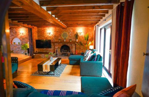 Bright & Spacious 5-Bedroom Stay near Cambridge - Foto 1