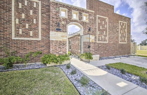 3 Mi to Downtown Relaxing Stay in Edinburg Apt! - Foto 24