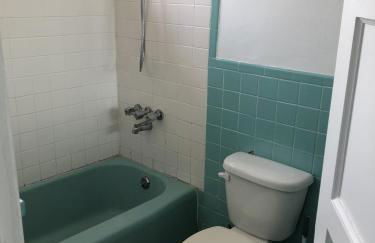 Beach Front on the Bay in our Rustic, Pet Friendly Cottage home - Photo 53