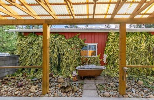 Little Bear's Bungalow; Log Cabin w/Mountain views - Foto 3