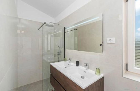 Stunning Home In Stanisi - Foto 37