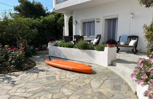 Sea front house & garden, Oropos - Foto 23