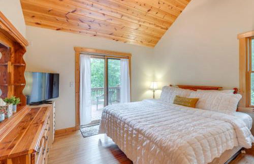 Game Room and 3-Story Deck at Lake Hiwassee Hideaway - Foto 11