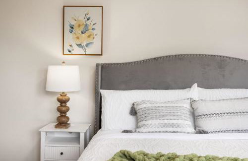 Newly Remodeled Hilltop 4B Retreat with Gym - Foto 33