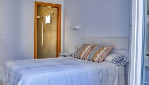 Apartment in Conil Near Scenic Beaches - Foto 5, Habitación