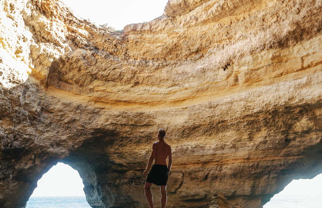Passeio de catamarã + Caiaque pelas grutas de Benagil - Foto 7