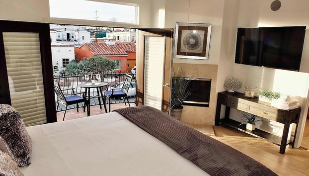 Beauty by the Beach Socal Fun! - Photo 3, Room