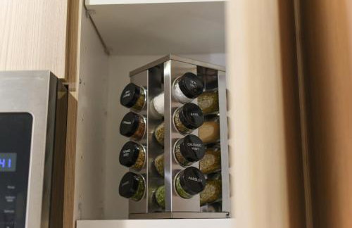 LUX Studio King Bed Free Parking Gym New - Foto 46