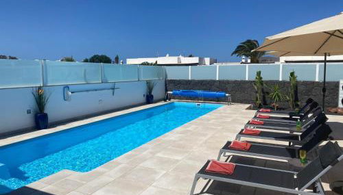 Villa Ashdene - luxury modern villa with large heated pool wifi uk tv bar & BBQ - Foto 2