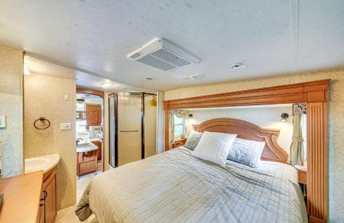 Family Fun on Ruby Creek Cusick Hideaway with Dock - Foto 19