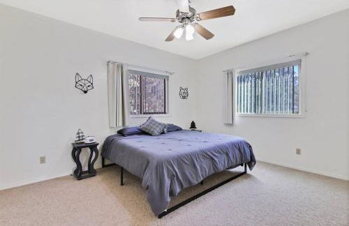 Cascade Cabin Mountain Getaway with Private Beach - Foto 20