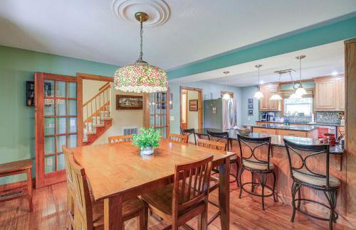 Peaceful Bluff City Retreat with Fire Pit and Grill - Foto 6