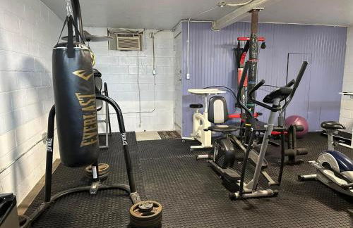 Diamond Apartment with GYM - 2 miles to Fort Sill & just blocks to downtown! - Foto 4