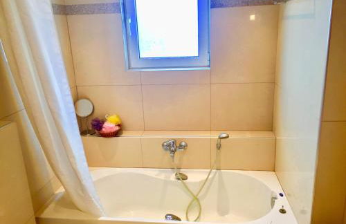 Modern apartment near Athens&Coast - Foto 2