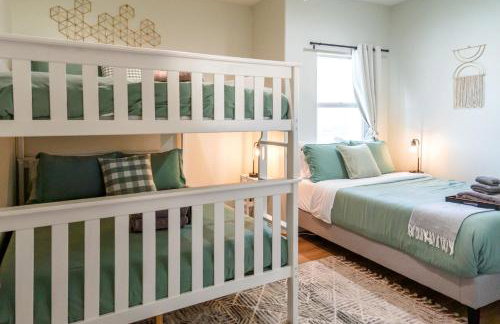 Disneyland Group Villa I Spacious Home for 22 w Game Room, Pool Table & EV Access - Foto 45