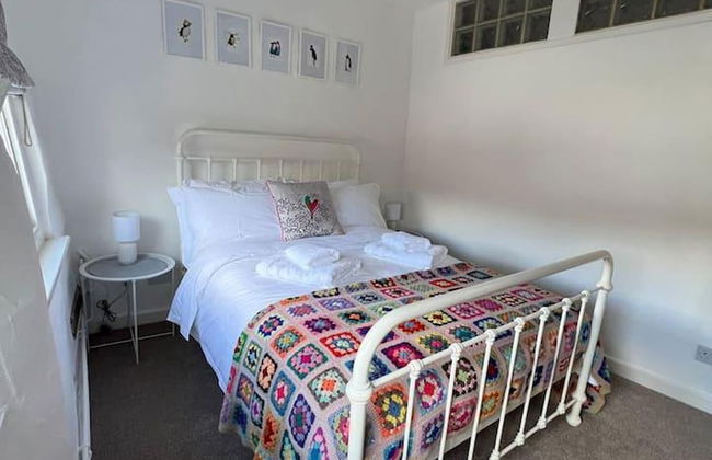 2 Bed Grade 2 - Dates Back to 1500's - Foto 6