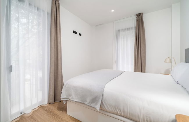 Limehome Barcelona Plaça Pirineus - Foto 5