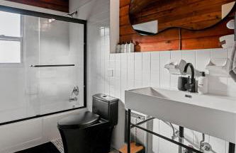 Iconic Chalet with Sauna, Hot Tub, Fire Pit, Plunge - Foto 34