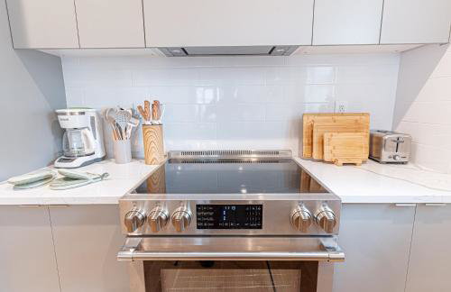 Scandinavian in Brooklyn w Balcony Near Park - Foto 2