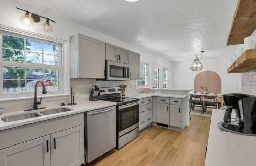 Housepitality - Electric Ave - 3 BDR and Hot Tub - Foto 19