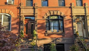 Luxury duplex in 1880s brownstone w private garden - Foto 4