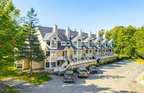 Walk to Ski Lift Spacious Condo in West Dover! - Photo 40