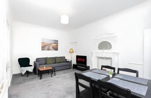 5 Individual Beds - Free Parking - Foto 12