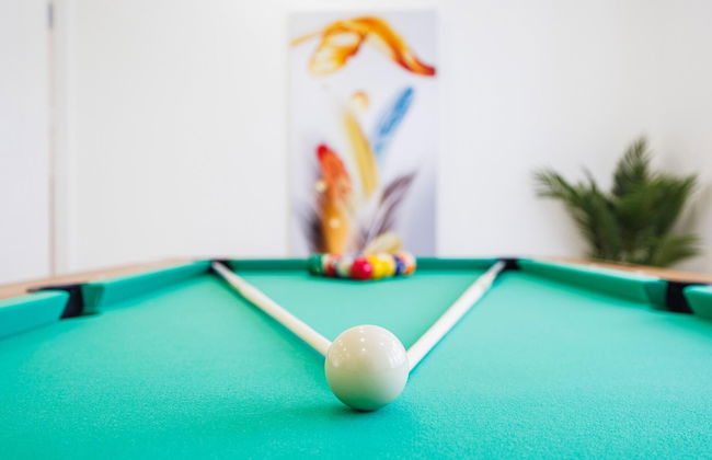 Luxurious - Pool Table - Games Room - Free Parking - Photo 43