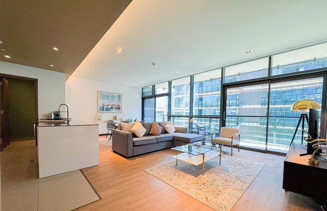 Aya - Sophisticated 1BR Apartment in CityWalk with Views - Photo 15