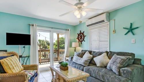 Pet-Friendly Condo Steps to Beach, Dining & Shops - Foto 3