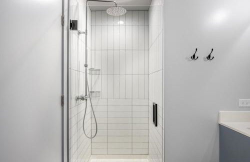 River N 1BR w Gym Pool nr L stop Beach CHI-362 - Foto 12