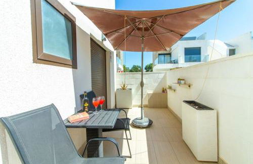 Villa Nina with pool - Photo 7