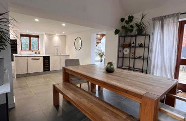 Oak Barn-ideal for Nec,Hs2,BHX,family gatherings - Foto 14