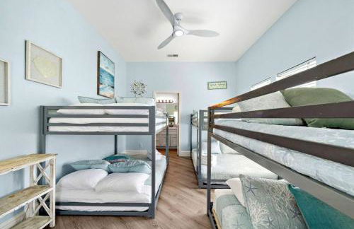 Jaw-dropping bayfront home with panoramic water views, boat slip, and cowboy pool - Foto 30