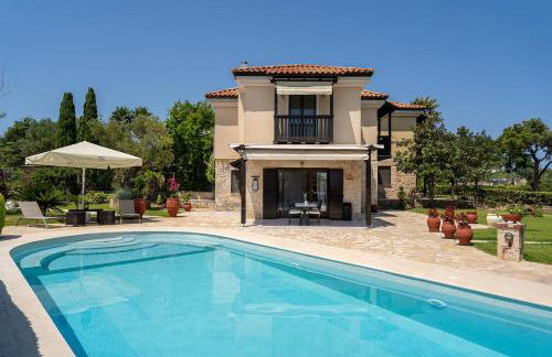 Eco Stone Villa with Private Pool and Jacuzzi - Photo 18