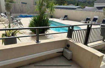 Villa wifi 8 à 10 personnes BBQ piscine situation centrale à Cuges les pins Sainte Baume 2km OK Corral 20km Marseille centre 20km Var - Foto 31