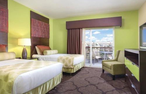 Enjoy Las Vegas Blvd with the Family in 2BD condo with resort lazy river - Foto 25