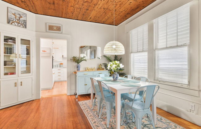 The Grand on Ave O by Ryson Vacation Rentals - Photo 1