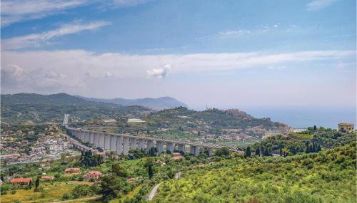 Gorgeous Home In Imperia, Loc Poggi - Foto 5