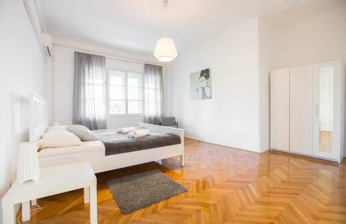 Apartment Ribnjak - Photo 12