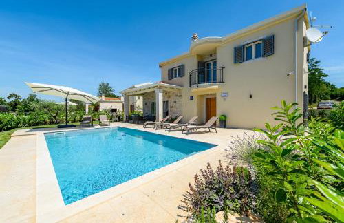 Vila Lavanda Muntrilj - Foto 37