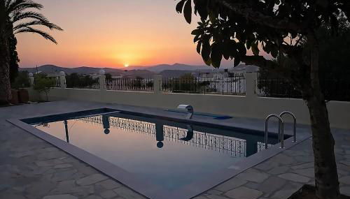 Creta Leisure Escape Private Pool & Garden Oasis - Foto 3